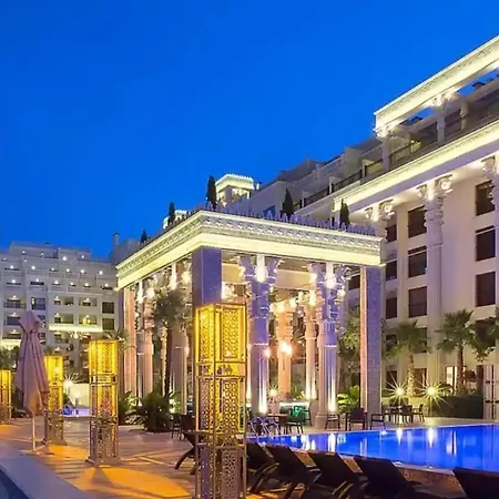 Апартаменты Luxury In Argisht Partez , Pool, 2 Min Walk To The Золотые Пески